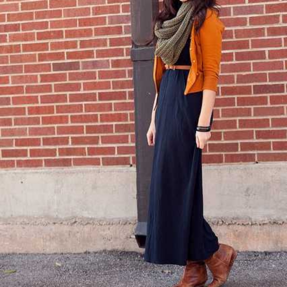 Pintuck Maxi Dress Navy Blue